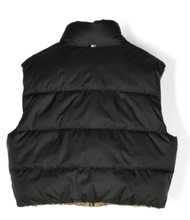 Load image into Gallery viewer, HUGO BOSS reversible logo-print padded gilet
